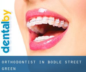 Orthodontist in Bodle Street Green